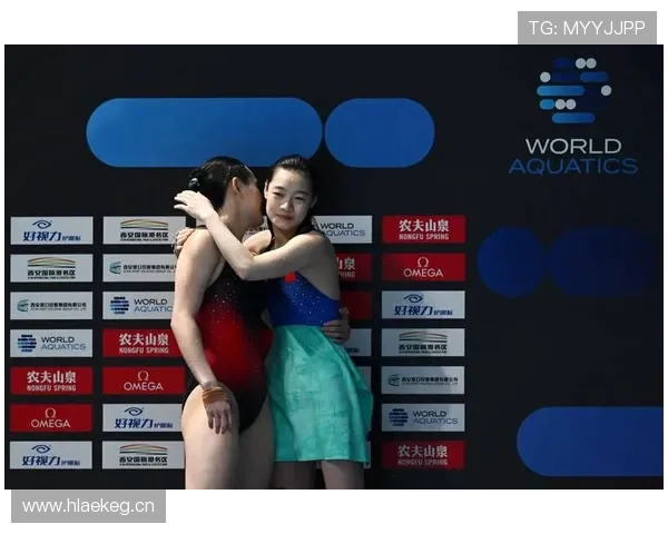 昌雅妮跳水冠军回家，邻居说她冰箱里只有蛋白粉和冰块