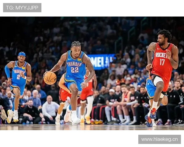 华莱士内线强攻效率显著提升，压制对手禁区防守