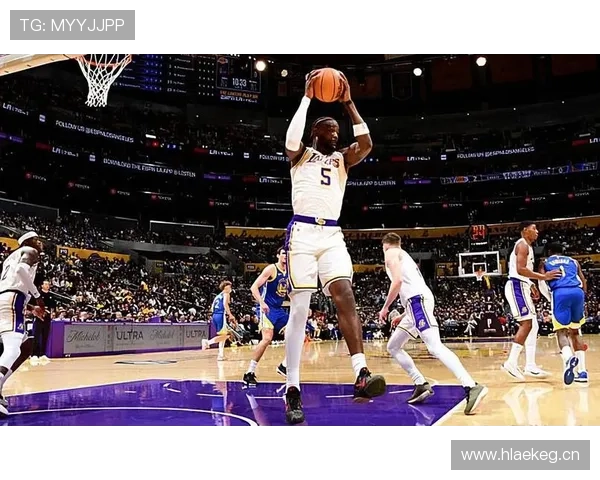 瓦莱乔突破分球提升湖人挡拆效率 拉开内线防守差距